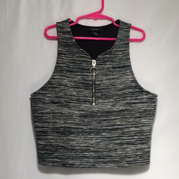 Forever 21 Other - Forever 21 girls size S zip up vest (532)